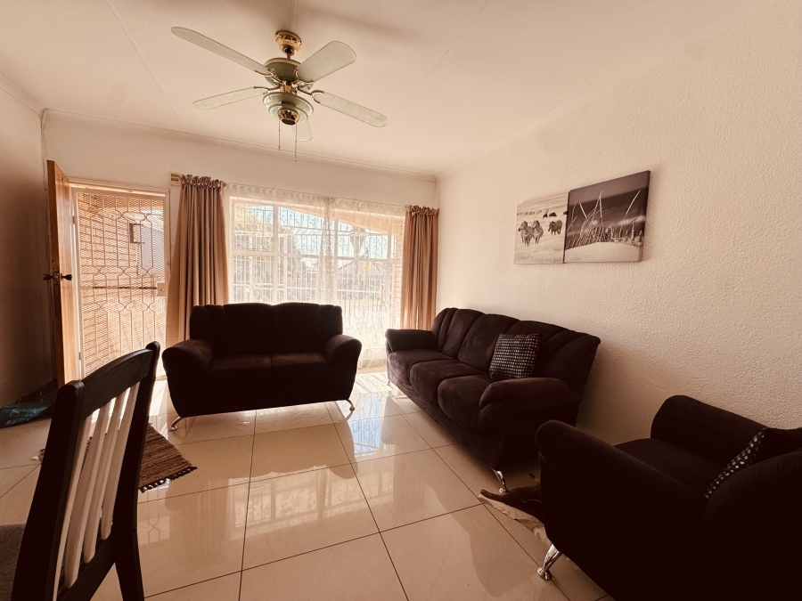 2 Bedroom Property for Sale in Songloed North West